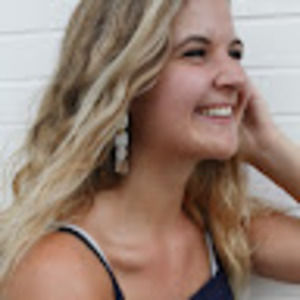 Meet your Posher, Caroline